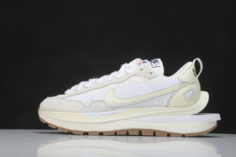 Sacai VaporWaffle ‘Sail Gum’