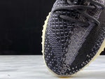 Yzy Boost 350 v2 Carbon “Asriel”